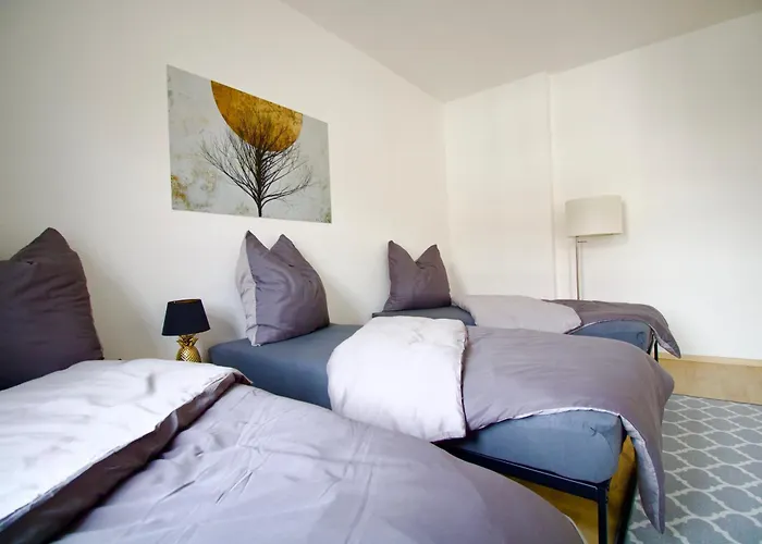 Gemuetliches Innenstadtnest, Zentrale Lage, 88Qm, Kostenfreier Parkplatz, Fuer Bis Zu 6 Personen