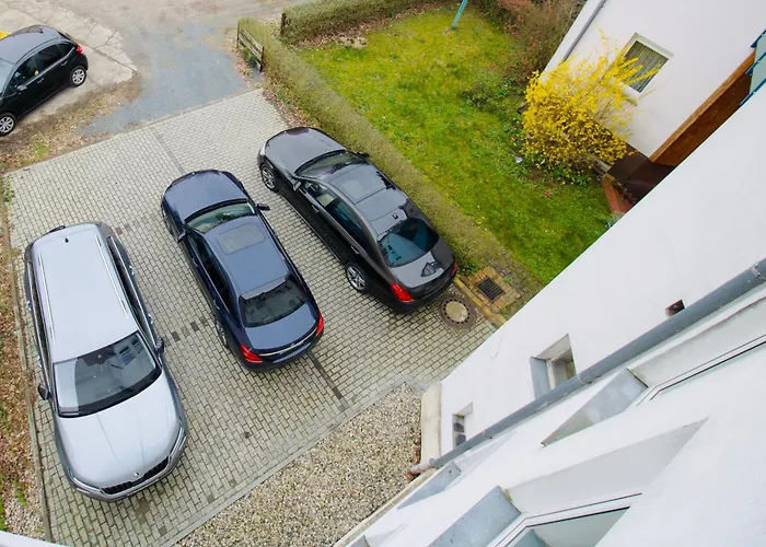 Gemuetliches Innenstadtnest, Zentrale Lage, 88Qm, Kostenfreier Parkplatz, Fuer Bis Zu 6 Personen