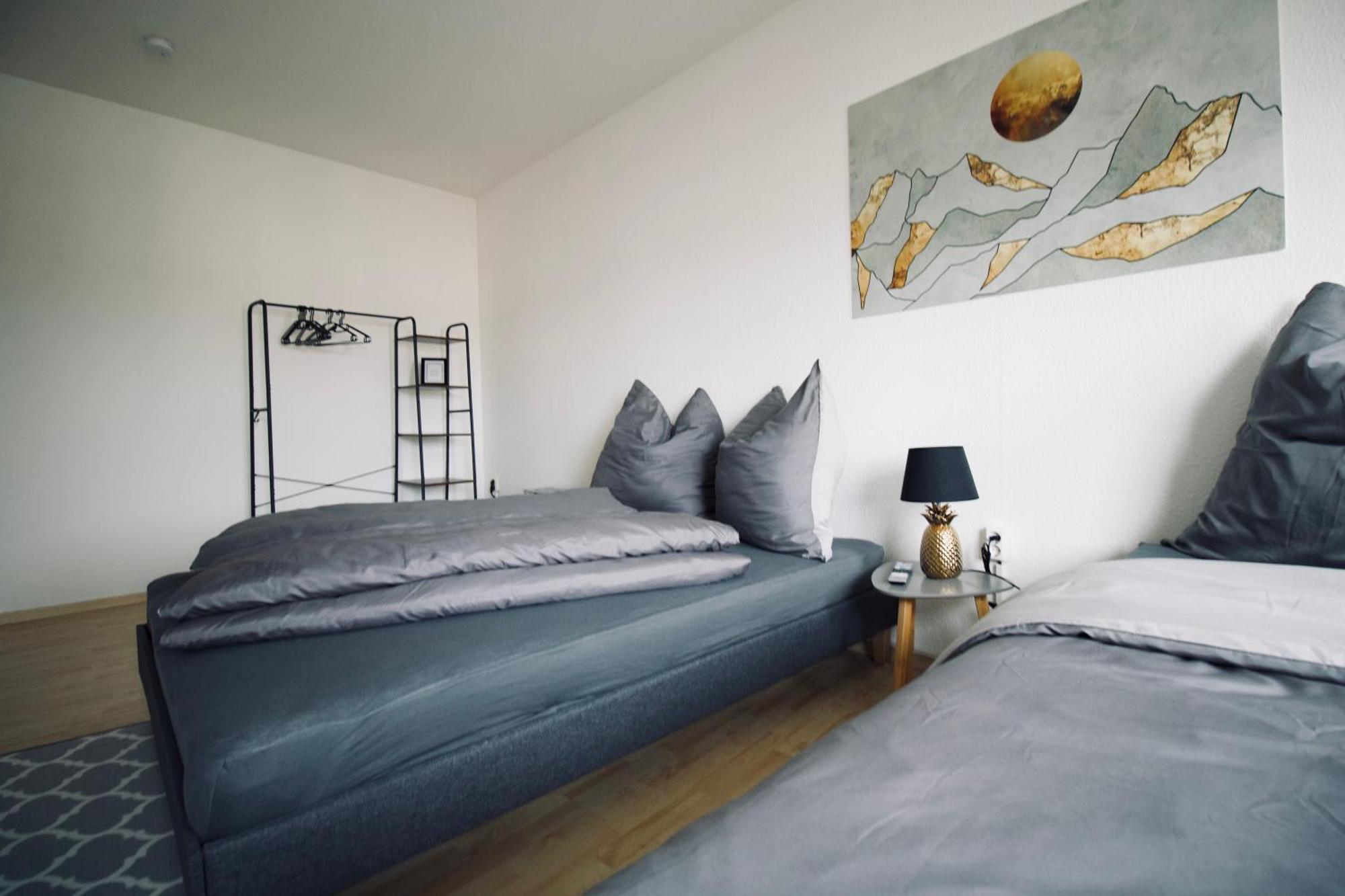 Gemuetliches Innenstadtnest, Zentrale Lage, 88qm, Kostenfreier Parkplatz, Fuer Bis Zu 6 Personen Apartment *