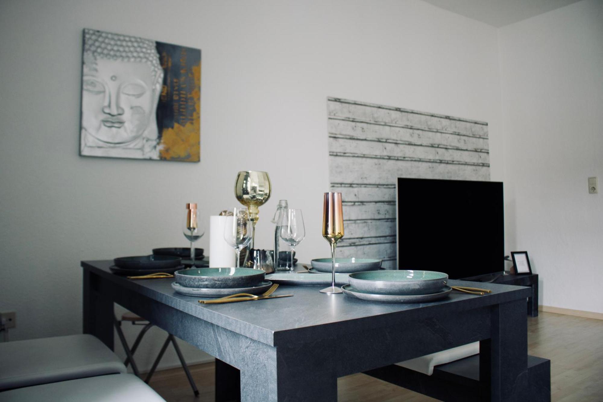Apartment Gemuetliches Innenstadtnest, Zentrale Lage, 88qm, Kostenfreier Parkplatz, Fuer Bis Zu 6 Personen *